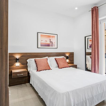 Pangea Luxury Rooms كاستيلاّماري دي ستا المظهر الخارجي الصورة