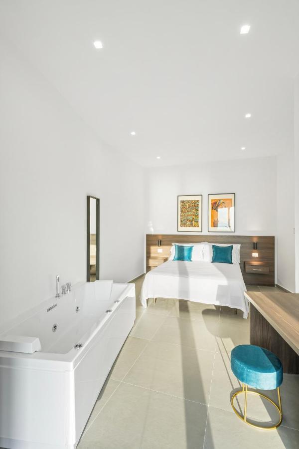 Pangea Luxury Rooms كاستيلاّماري دي ستا المظهر الخارجي الصورة
