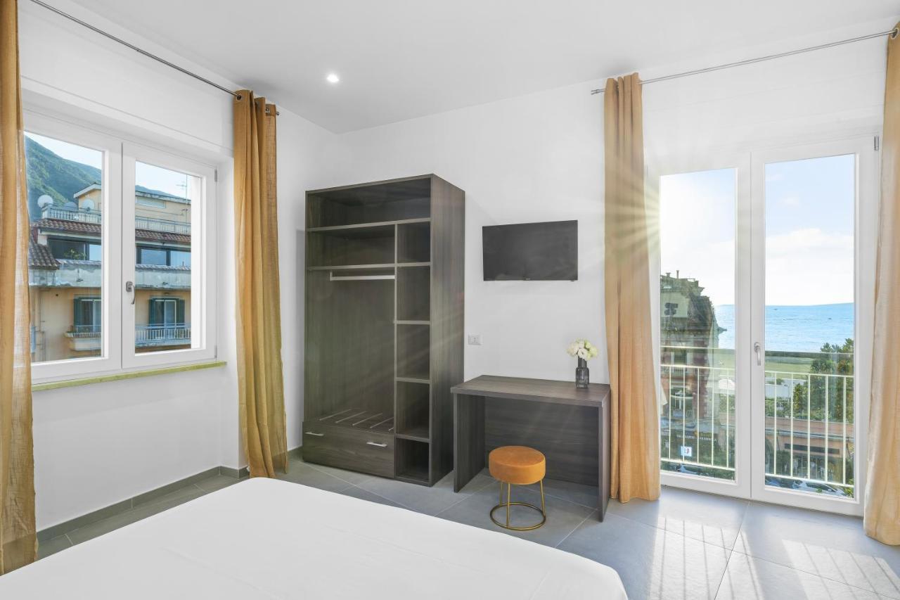 Pangea Luxury Rooms كاستيلاّماري دي ستا المظهر الخارجي الصورة